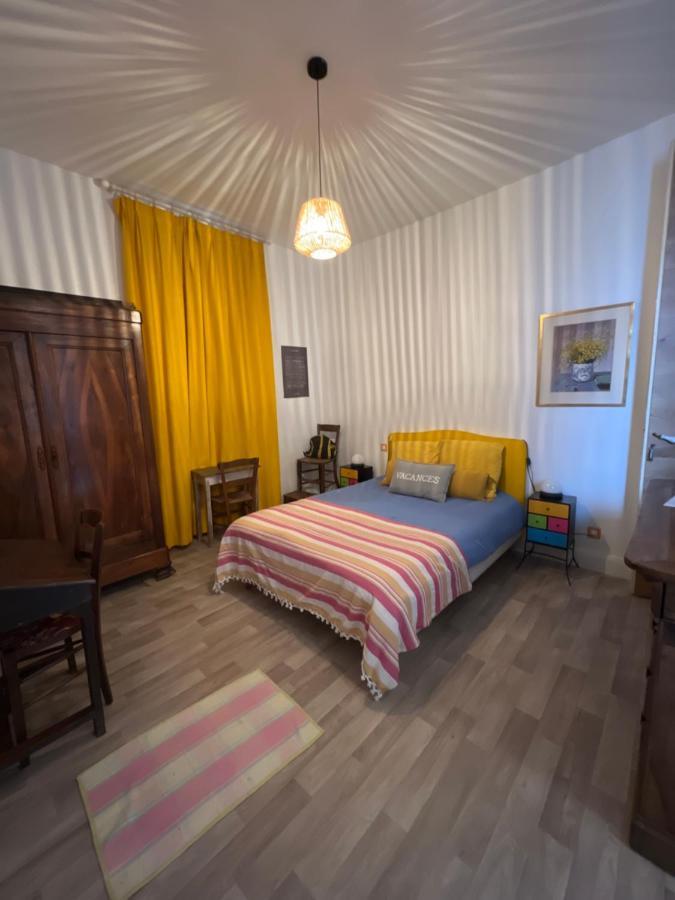 Chambre Sur La Falaise De Pontaillac Vaux-sur-Mer Luaran gambar